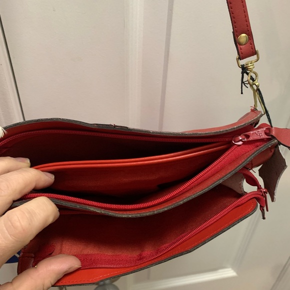 OFFERS??? Stein of Montreal TRUE Vintage Red Crossbody - Picture 7 of 10